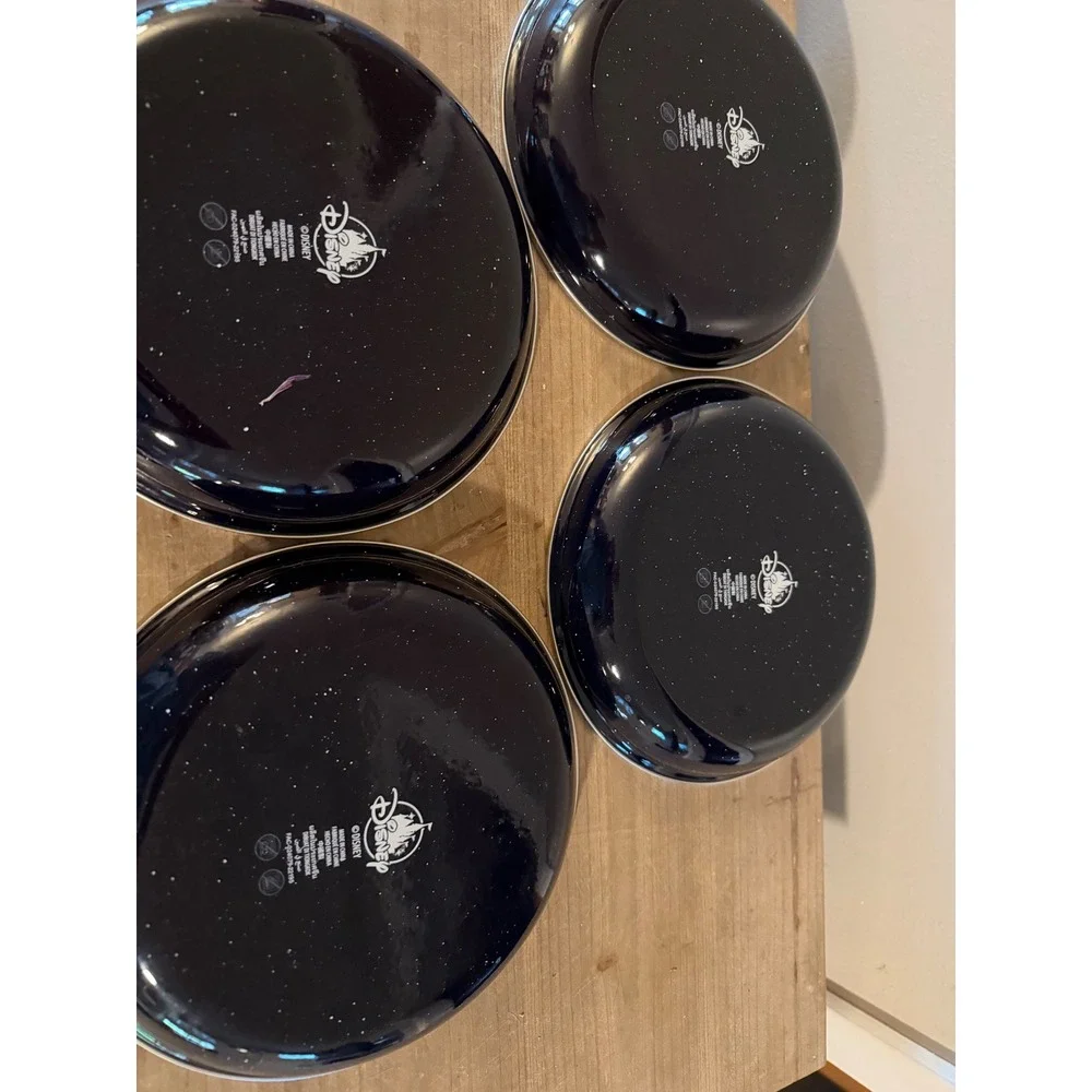 Disney Parks Enamel Plate Set Pluto Chip n Dale Meeko Lucifer Speckleware‎ 4pc